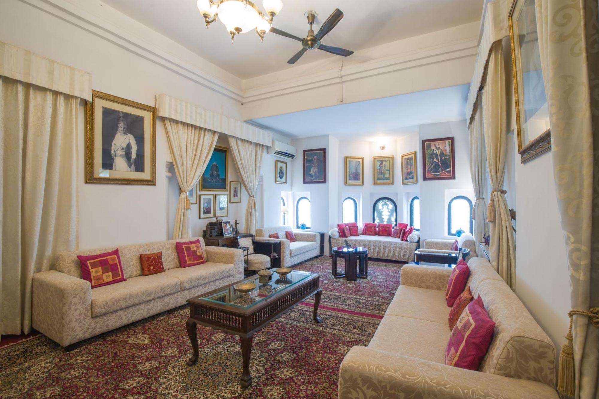 Bedla House- Boutique Heritage Homestay Удайпур Экстерьер фото